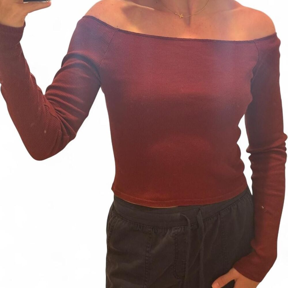 Brandy-melville Women's Burgundy and Red Blouse